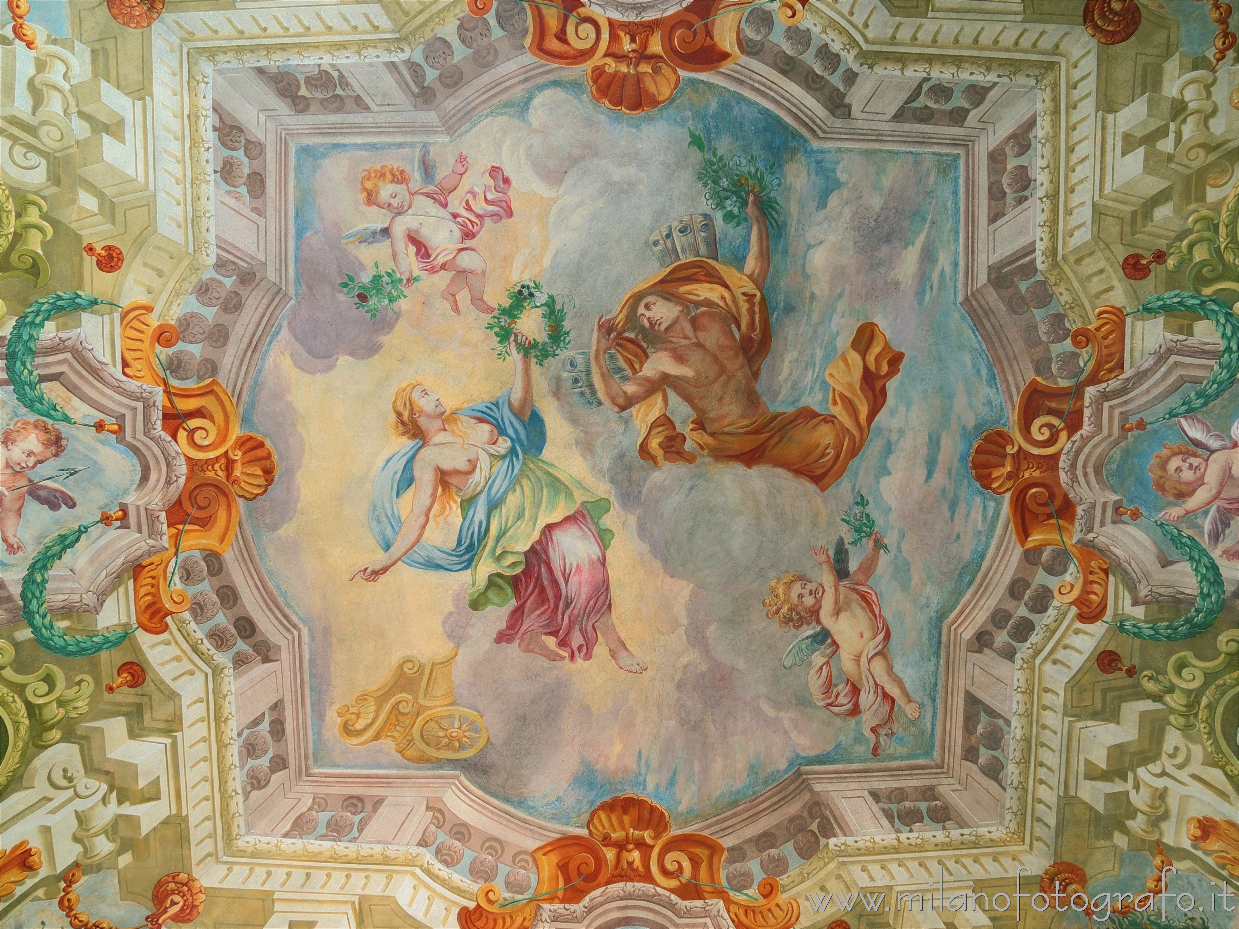 Cavernago (Bergamo, Italy) - Trompe l'oeil on the ceiling of one of the rooms of the Castle of Cavernago